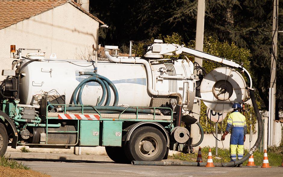 déboucher canalisation pvc Montreuil